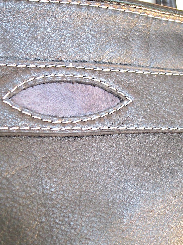 Mignon Noir Coins Gris