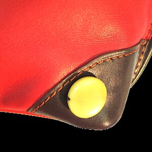 Mignon Rouge Coins Noirs